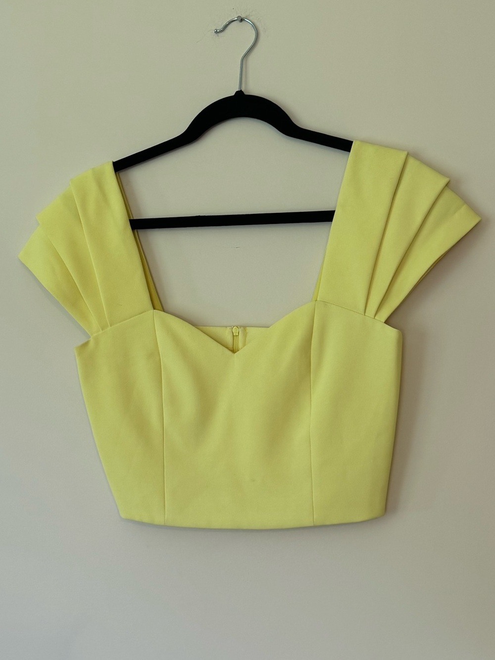 Alice + Olivia Lemon Yellow Pleated-Sleeve Crop Top